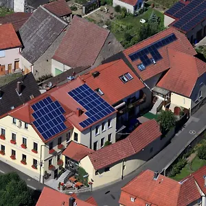 Zur Linde Hotel