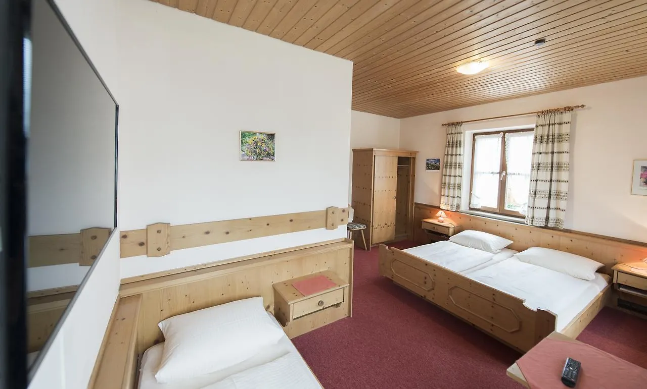 ** Pensión Landgasthof Pilsenhof Entenbraterei Hechendorf am Pilsensee Alemania